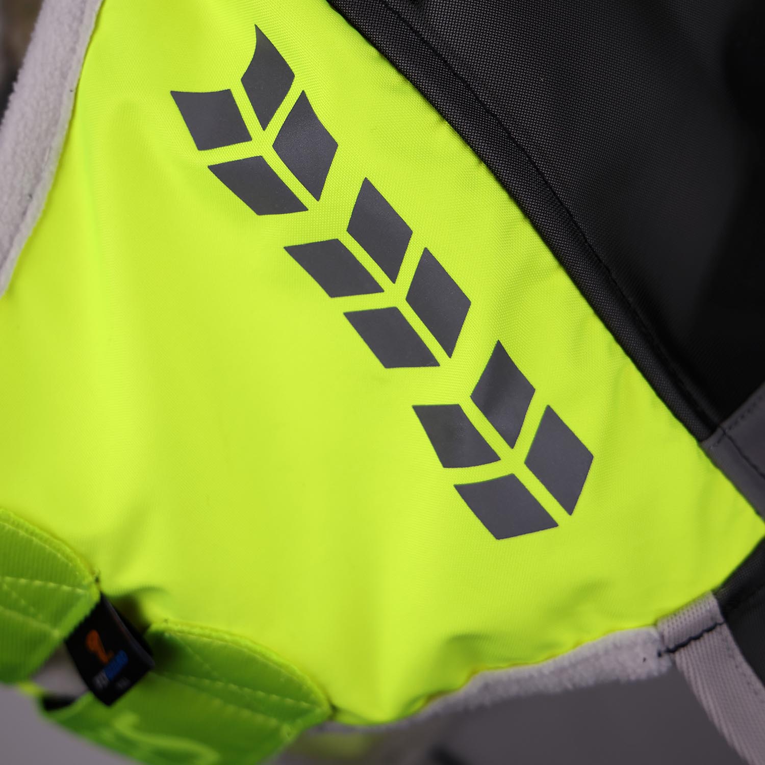 Flyguard Pro Hi-Viz Fine Mesh Horse Fly Mask with Ears & Nose - Image 7