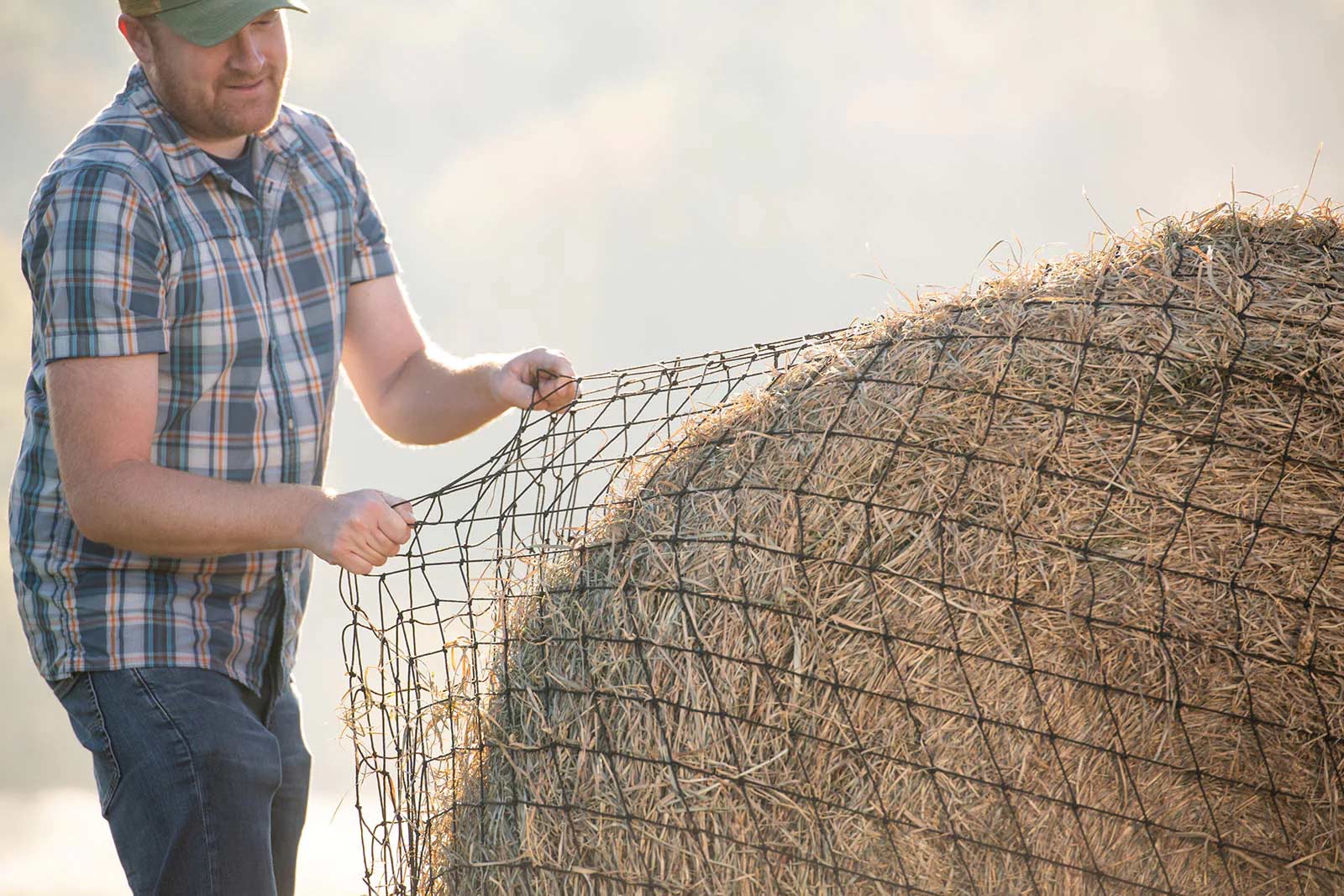 Texas Haynet Livestock Hay Bale Net for Round or Square Bales, 3" Holes
