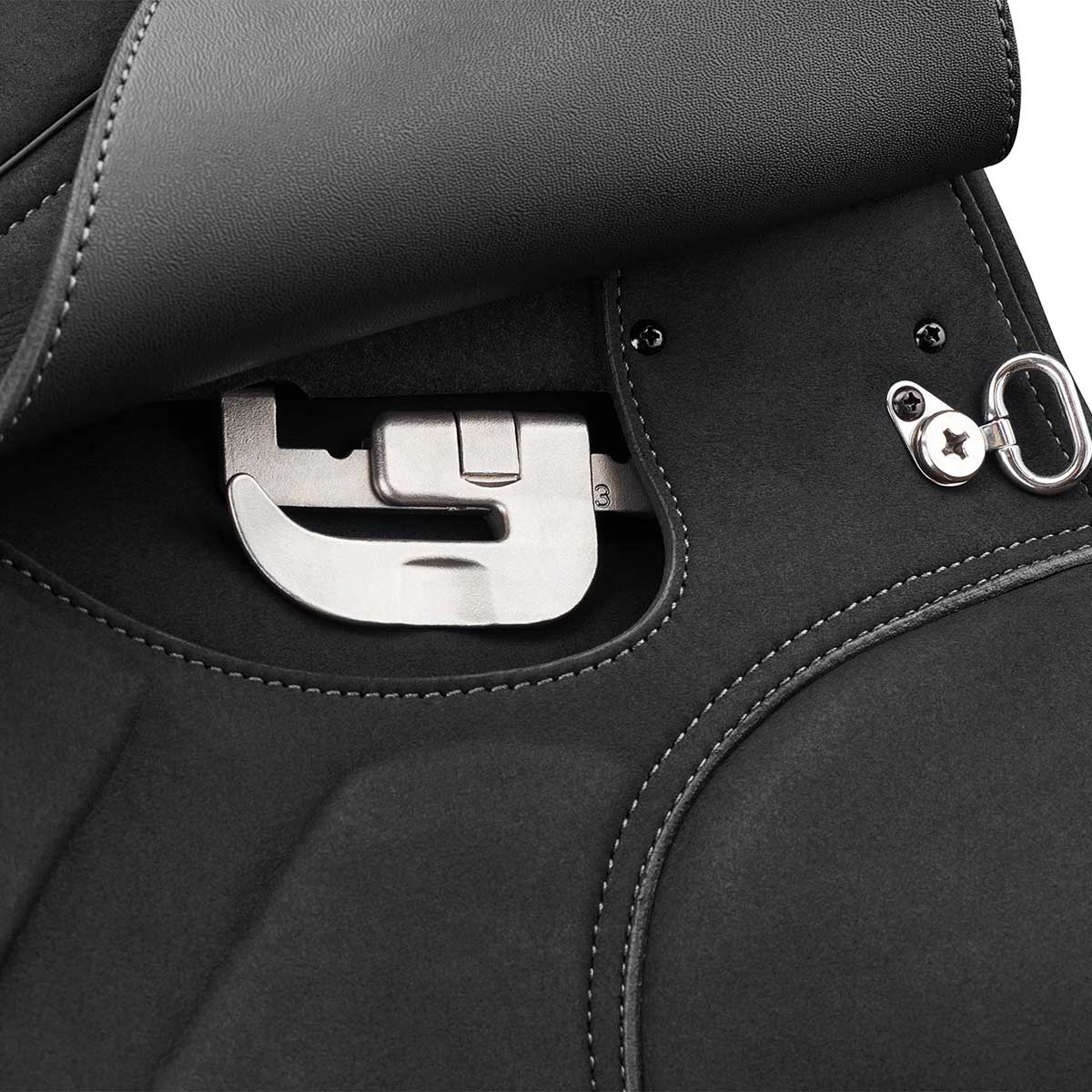 Wintec Isabell Dressage Saddle, Black - Image 13